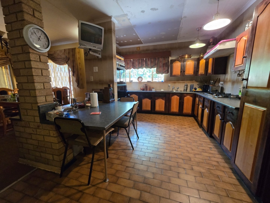  Bedroom Property for Sale in Bult North North West